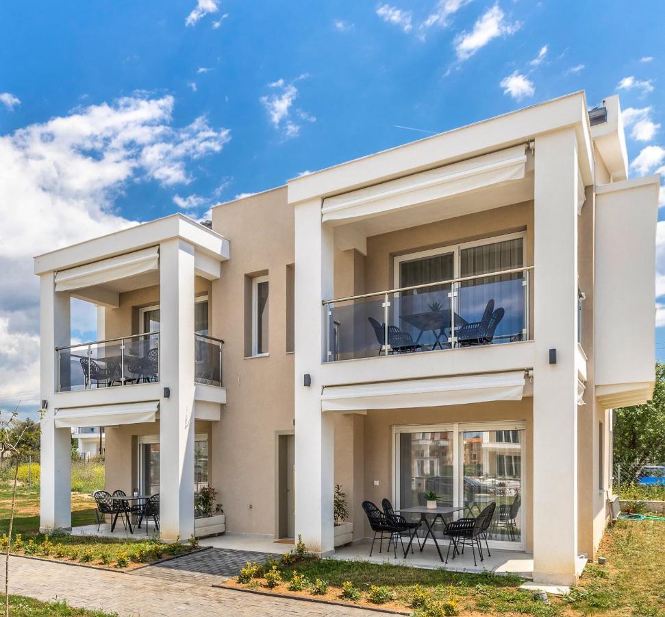 Bianco Mare Studios-Apartments Kalyves Polygyrou Bagian luar foto