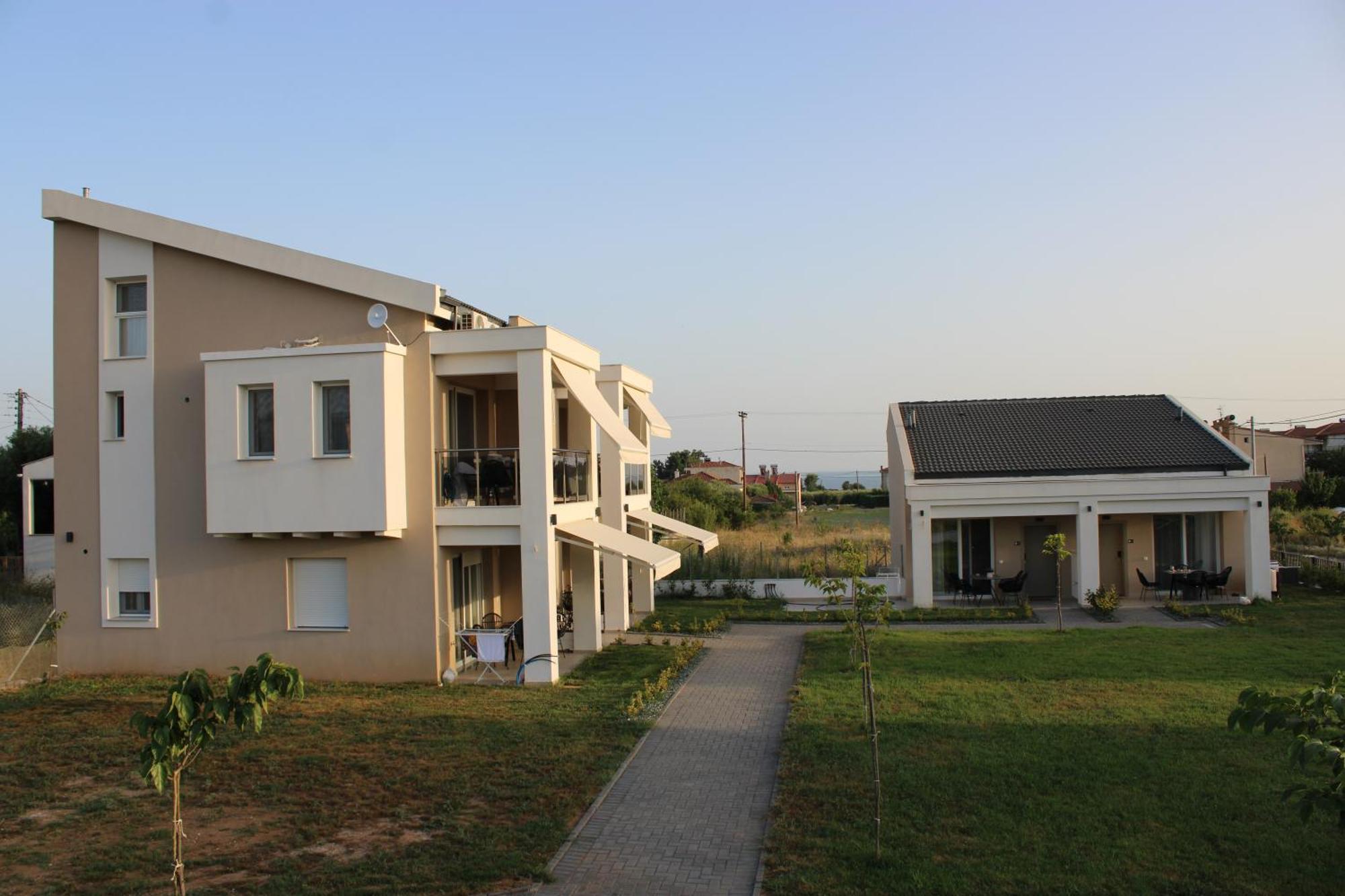 Bianco Mare Studios-Apartments Kalyves Polygyrou Bagian luar foto
